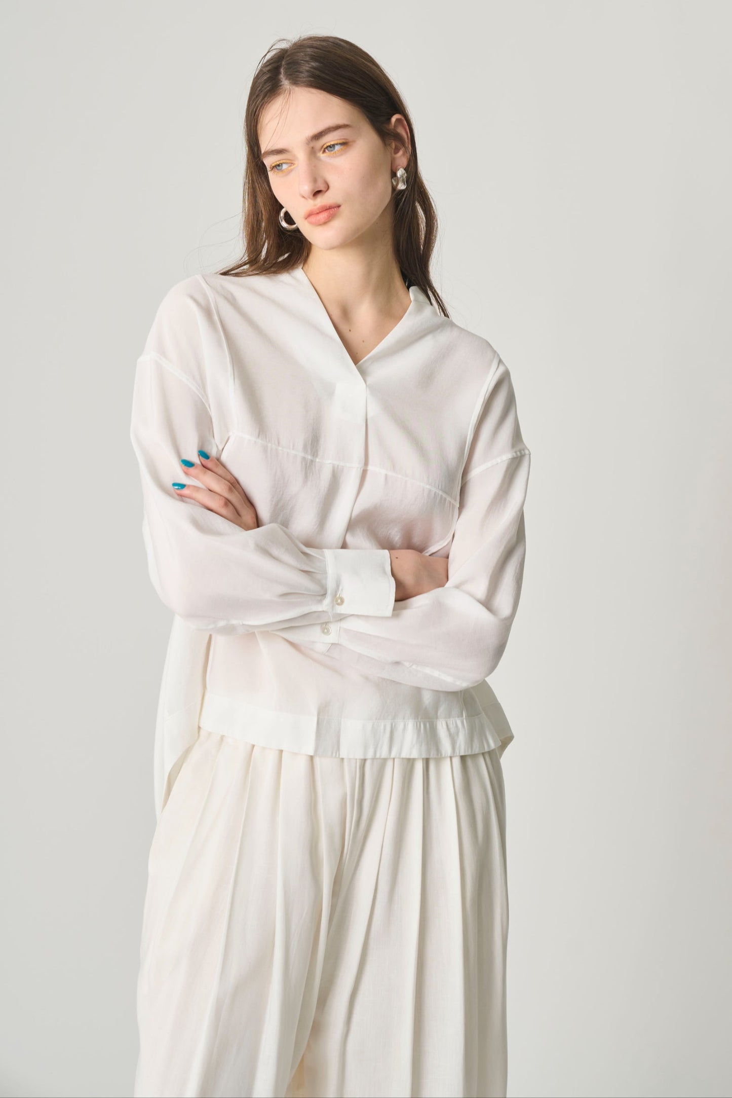 【ACUTA】ポリモダールピンタックデザインブラウス