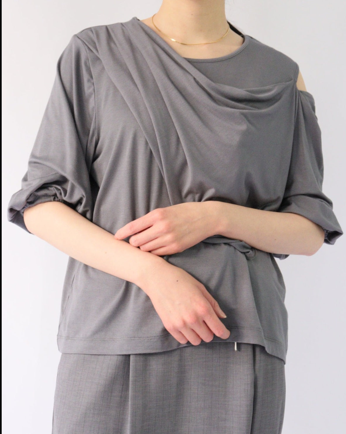 【ACUTA】レーヨンレイヤードカットソー