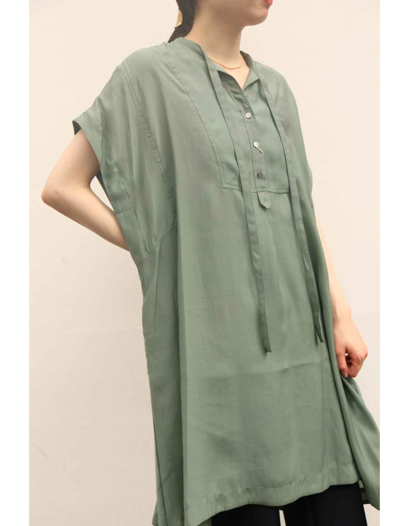 【ACUTA アクータ】タイデザインチュニックブラウス