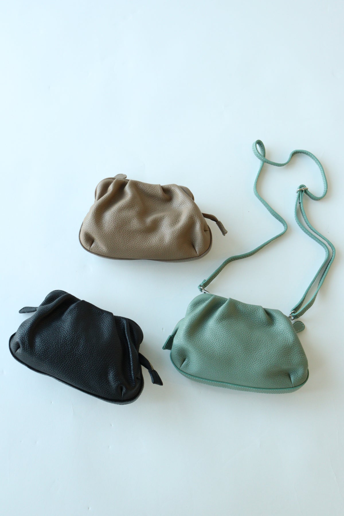 【MILLELA FIRENZE】タックショルダーバッグ