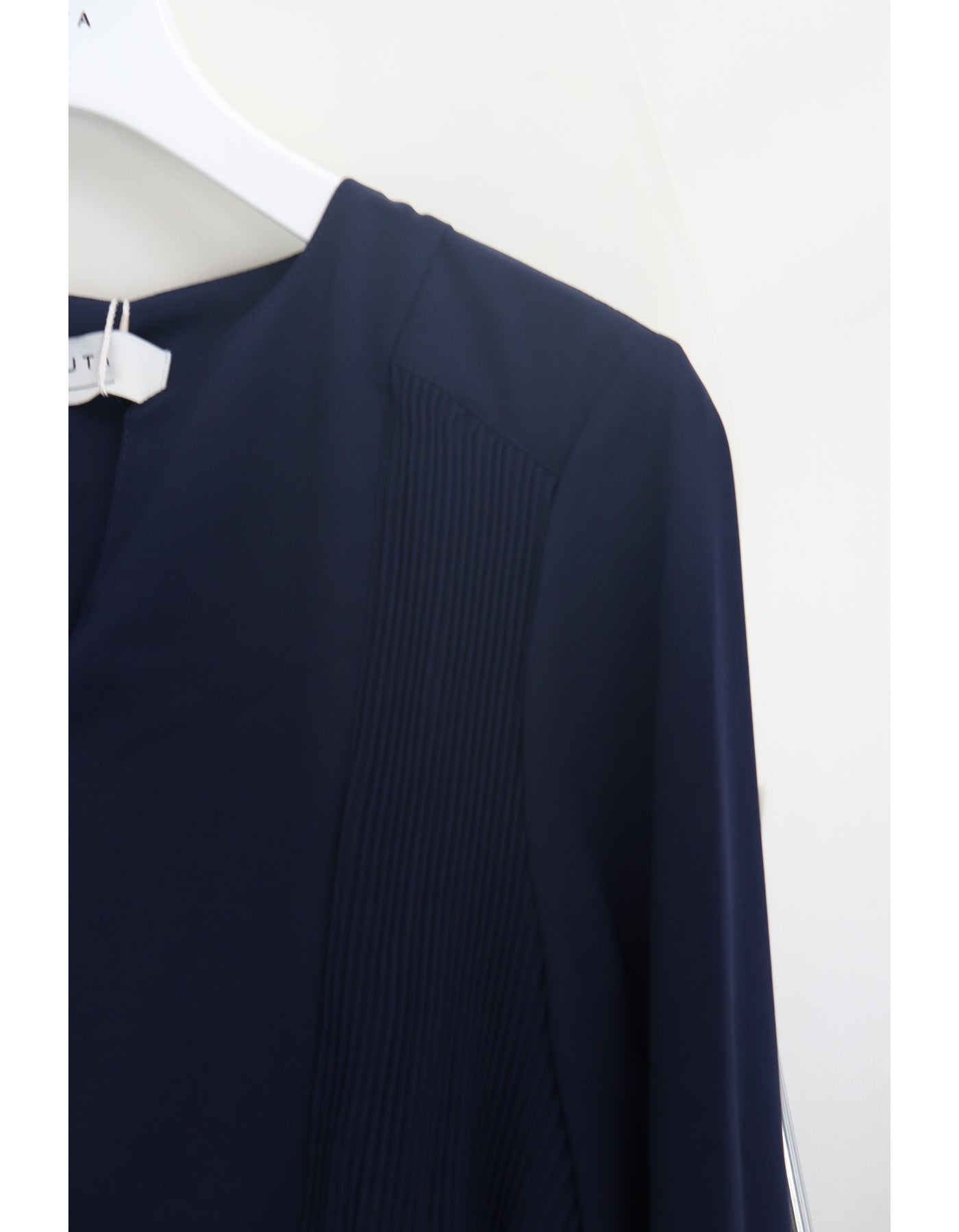【ACUTA アクータ】ジョーゼットサイドプリーツブラウス