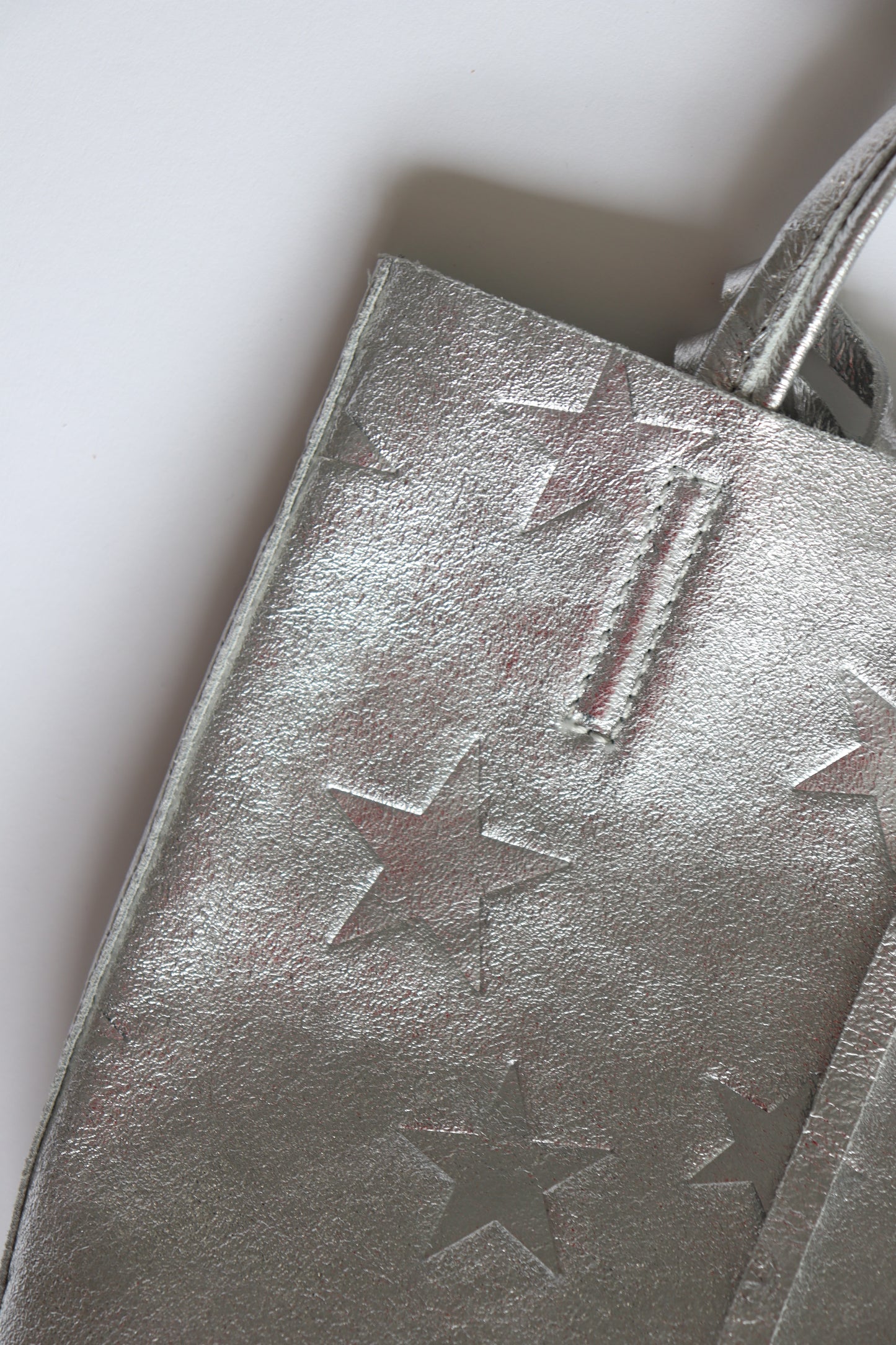 【MILLELA FIRENZE】星柄エンボスメタリックミニトートバッグ