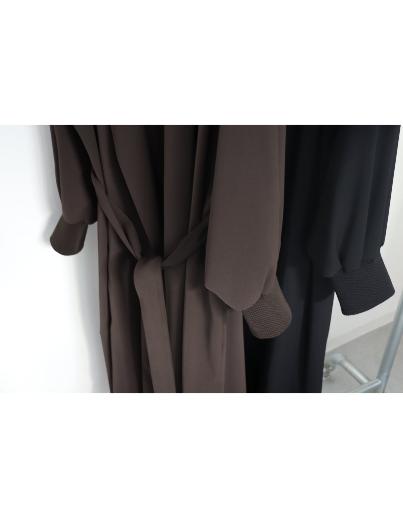【ACUTA アクータ】エステルツイル袖リブコート