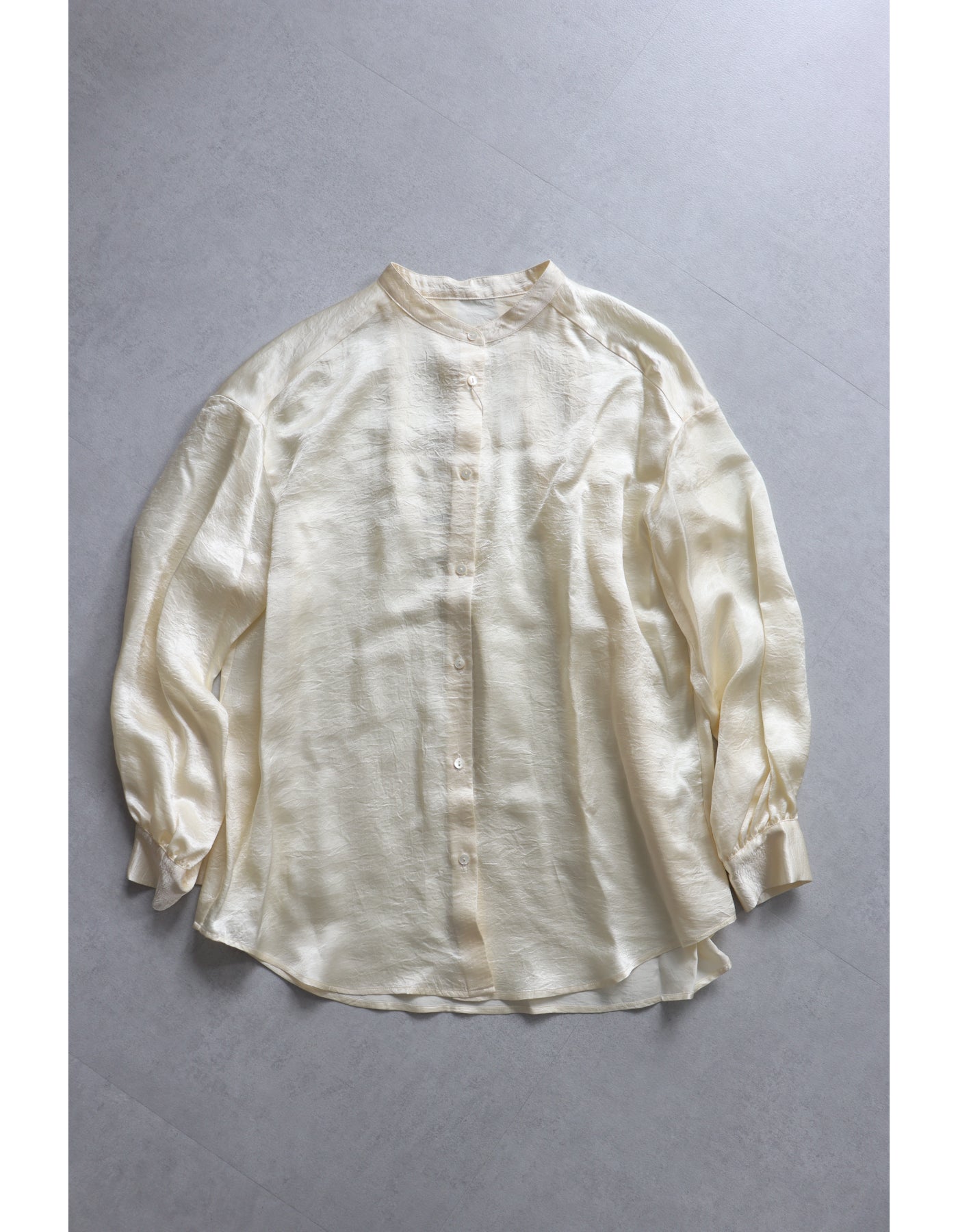 【ACUTA アクータ】ワッシャーサテンオーバーシャツ