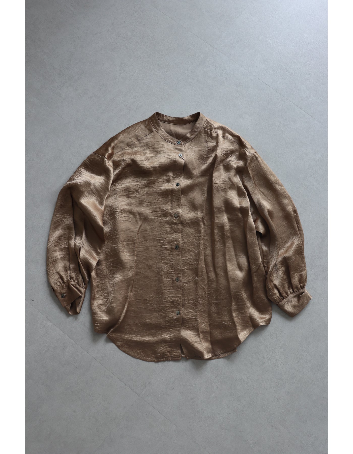 【ACUTA アクータ】ワッシャーサテンオーバーシャツ