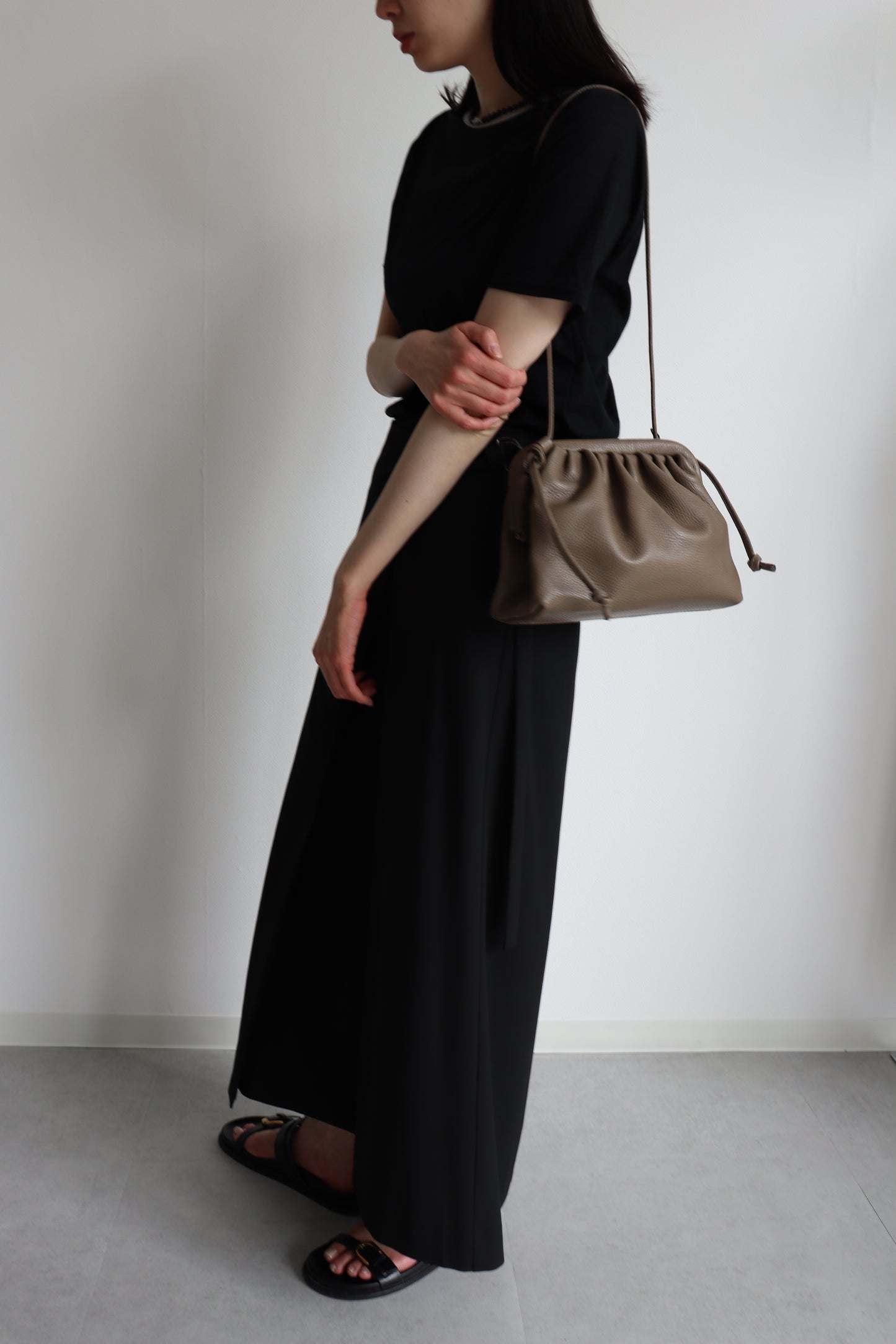 【MILLELA FIRENZE】 がま口ビッグレザーバッグ