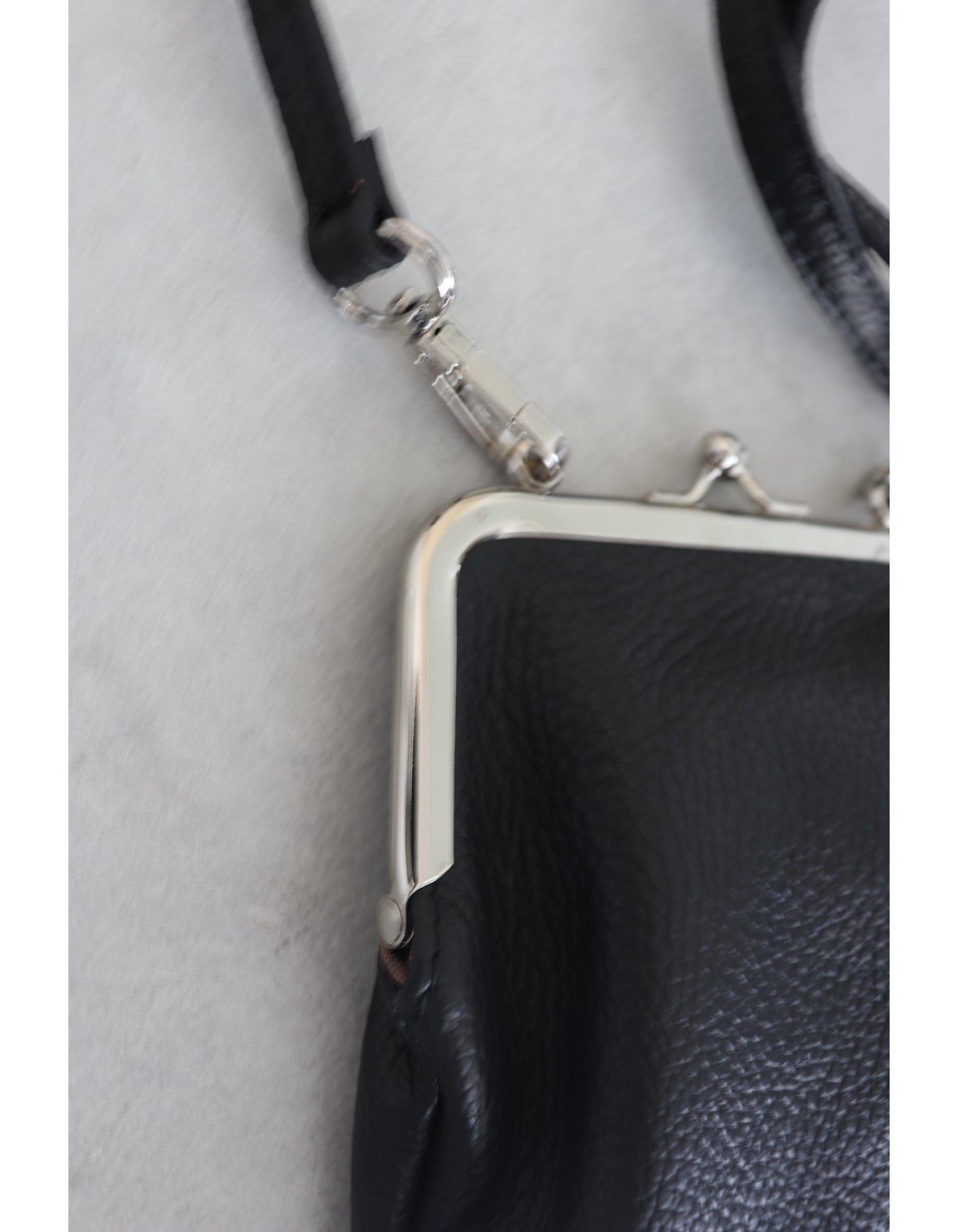 【MILLELA FIRENZE】クラスプバッグ