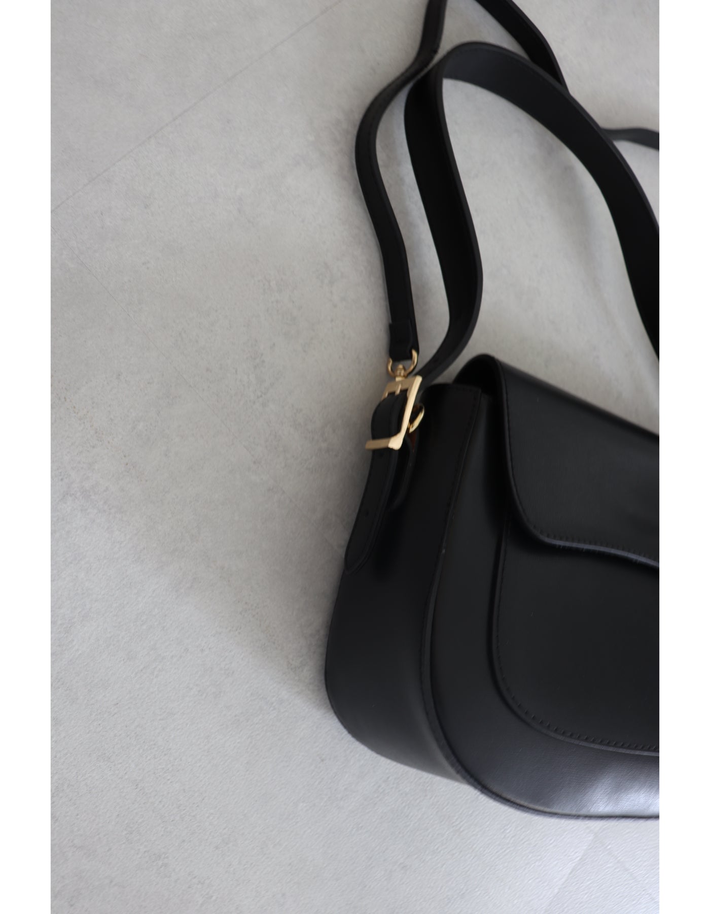 【MILLELA FIRENZE】スムースレザーハンドバッグ
