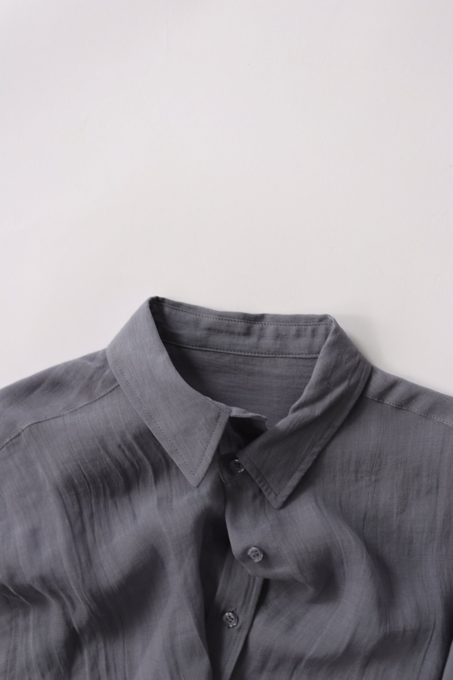 【ACUTA】シアーリネンハーフスリーブシャツ