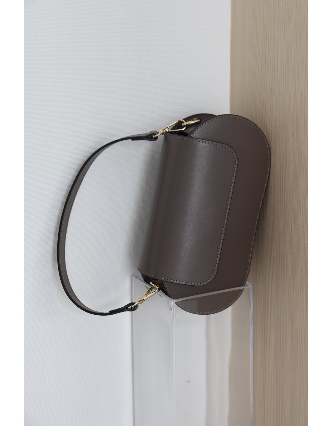 【MILLELA FIRENZE】オーバルレザーバッグ
