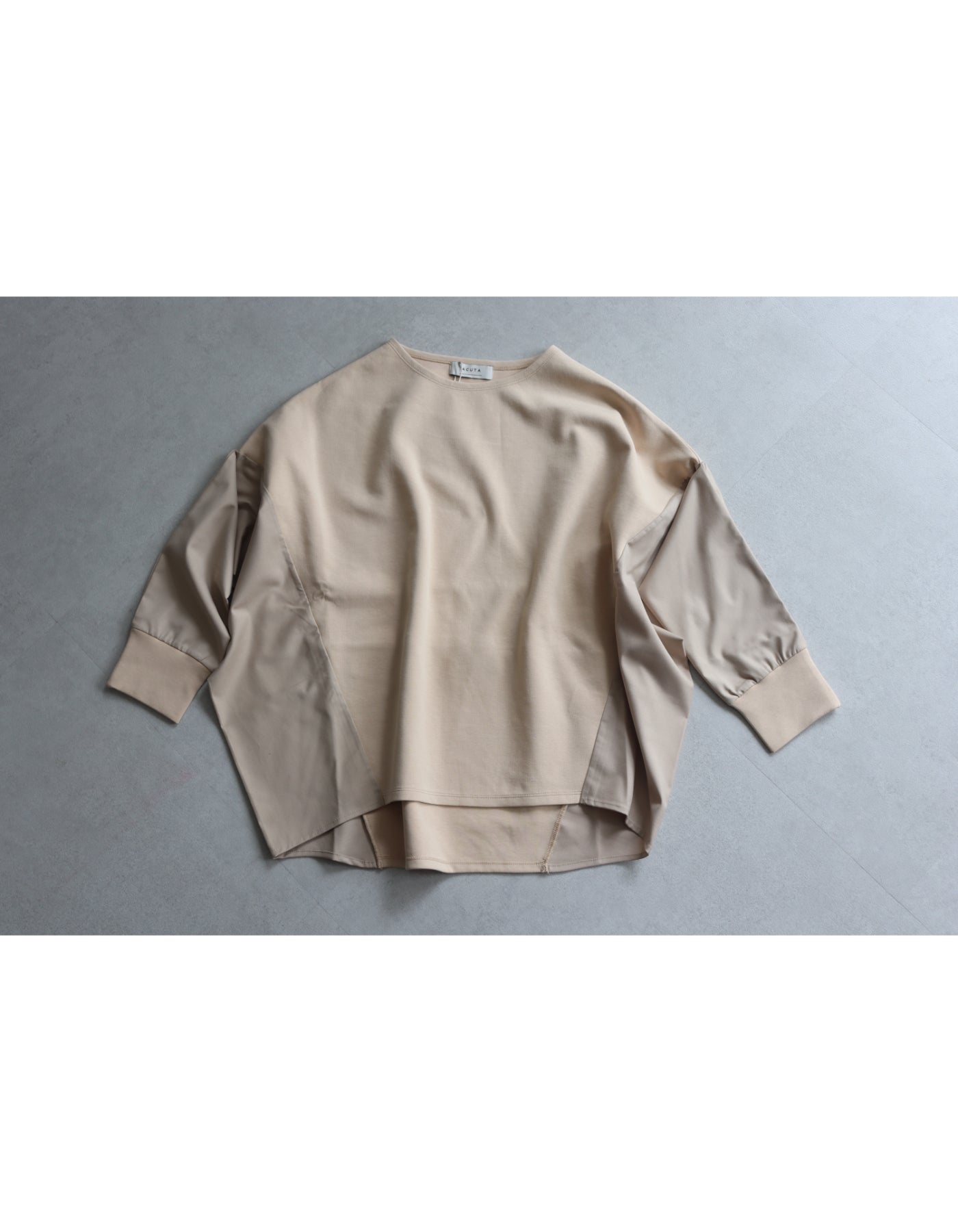 【ACUTA アクータ】デザインシャツスリーブカットソー