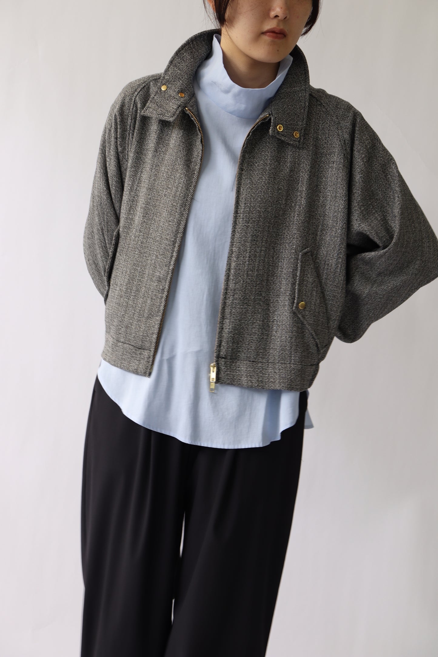 【ACUTA】ポリモダールハイネックブラウス