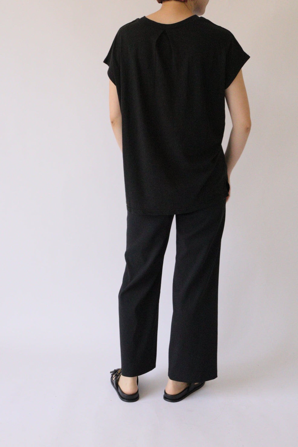 【ACUTA】ストレッチフルダルセンタータックパンツ