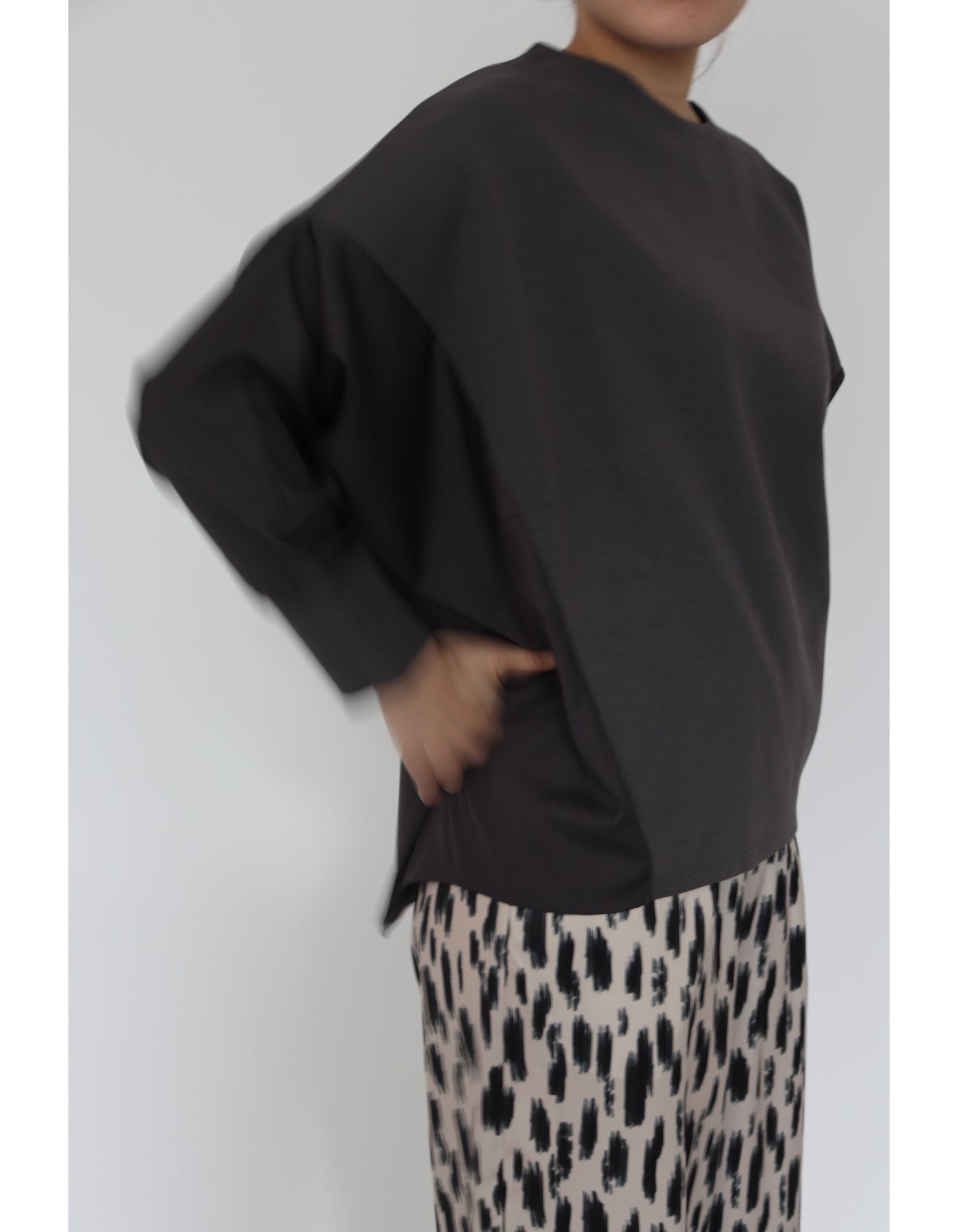 【ACUTA アクータ】デザインシャツスリーブカットソー