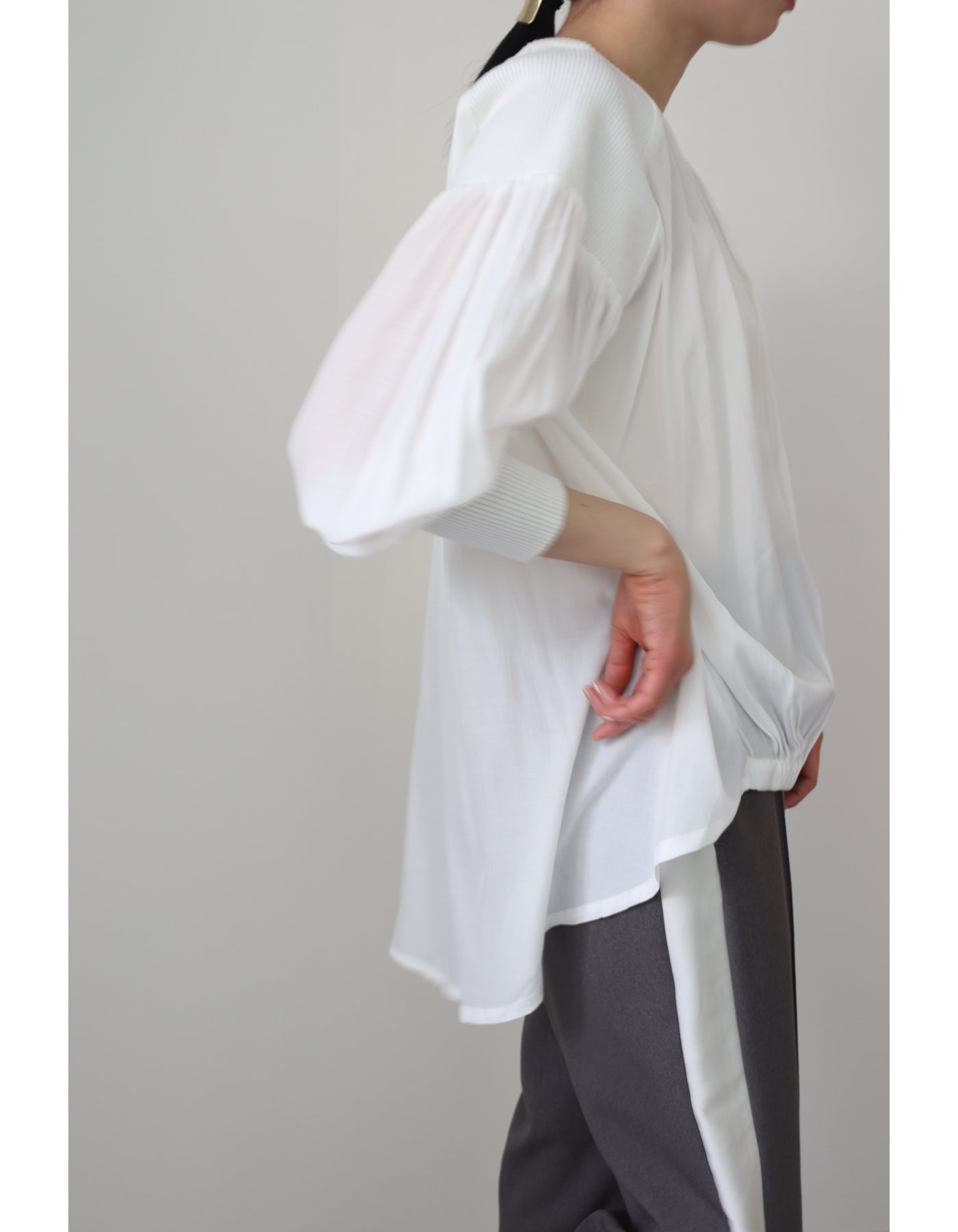 【ACUTA アクータ】ニット×サテンギャザーブラウス