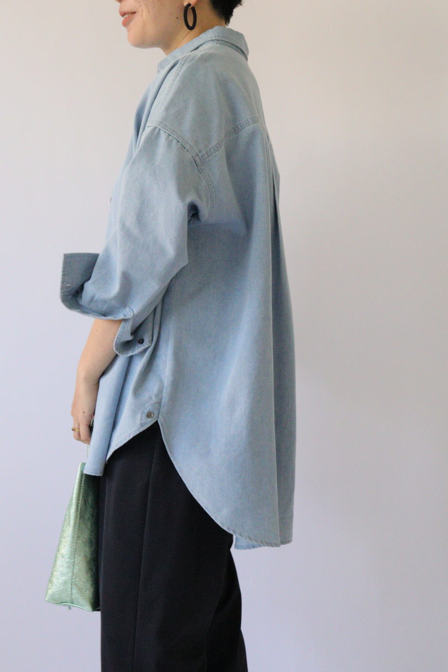 【ACUTA】ウォッシュデニム2WAYシャツ
