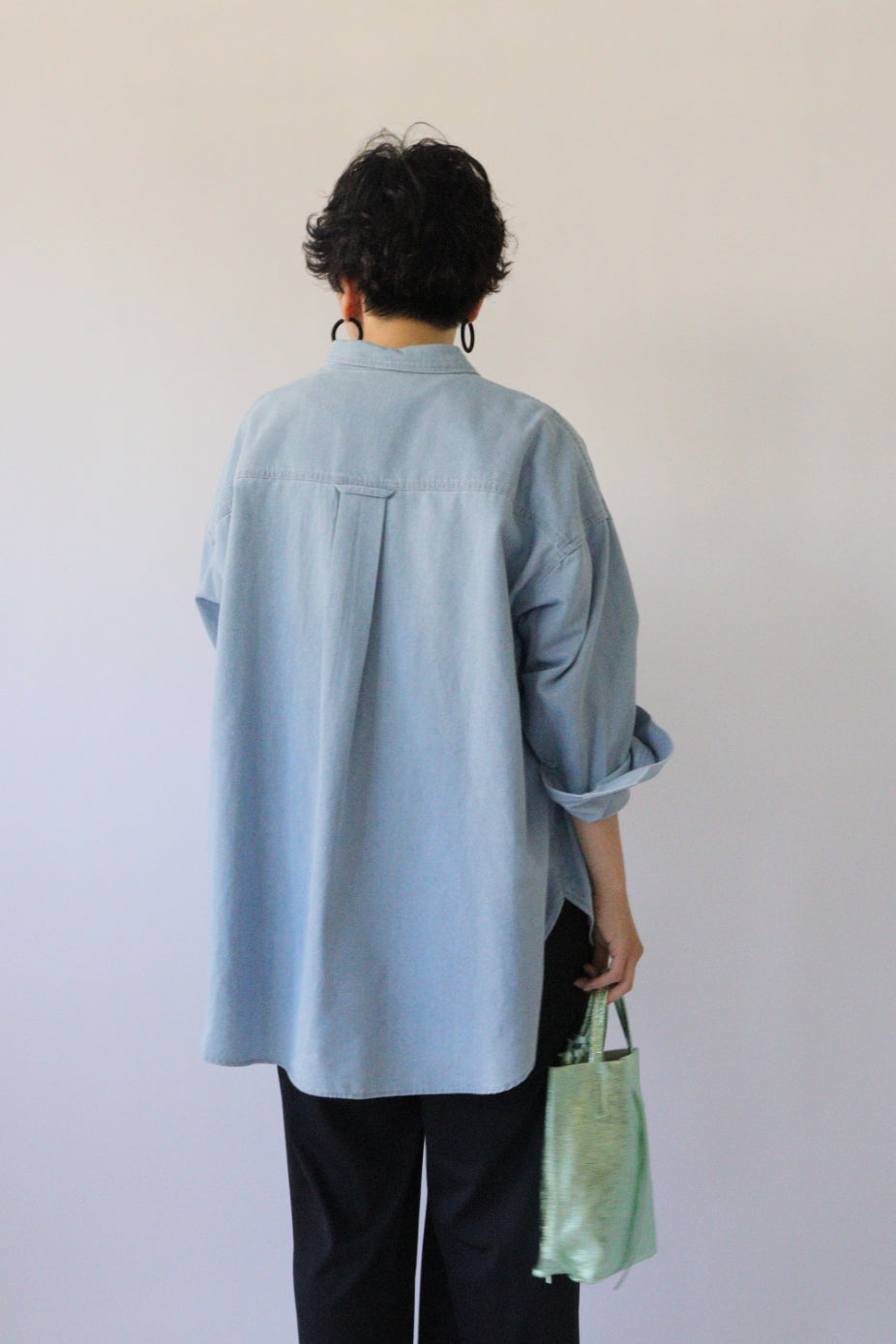 【ACUTA】ウォッシュデニム2WAYシャツ