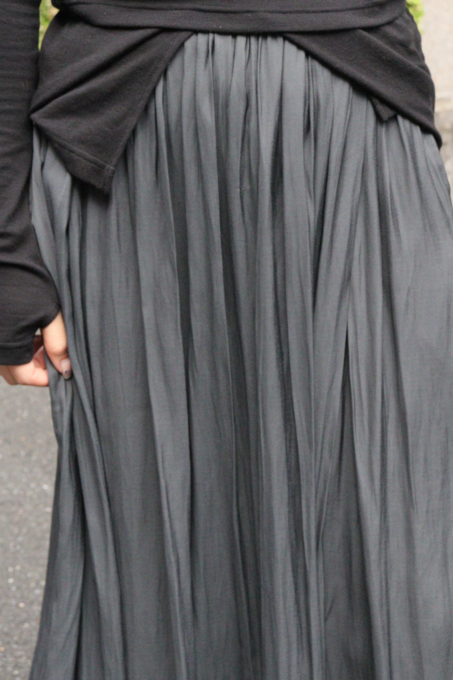 【ACUTA】【再入荷】割繊サテンラップパンツ