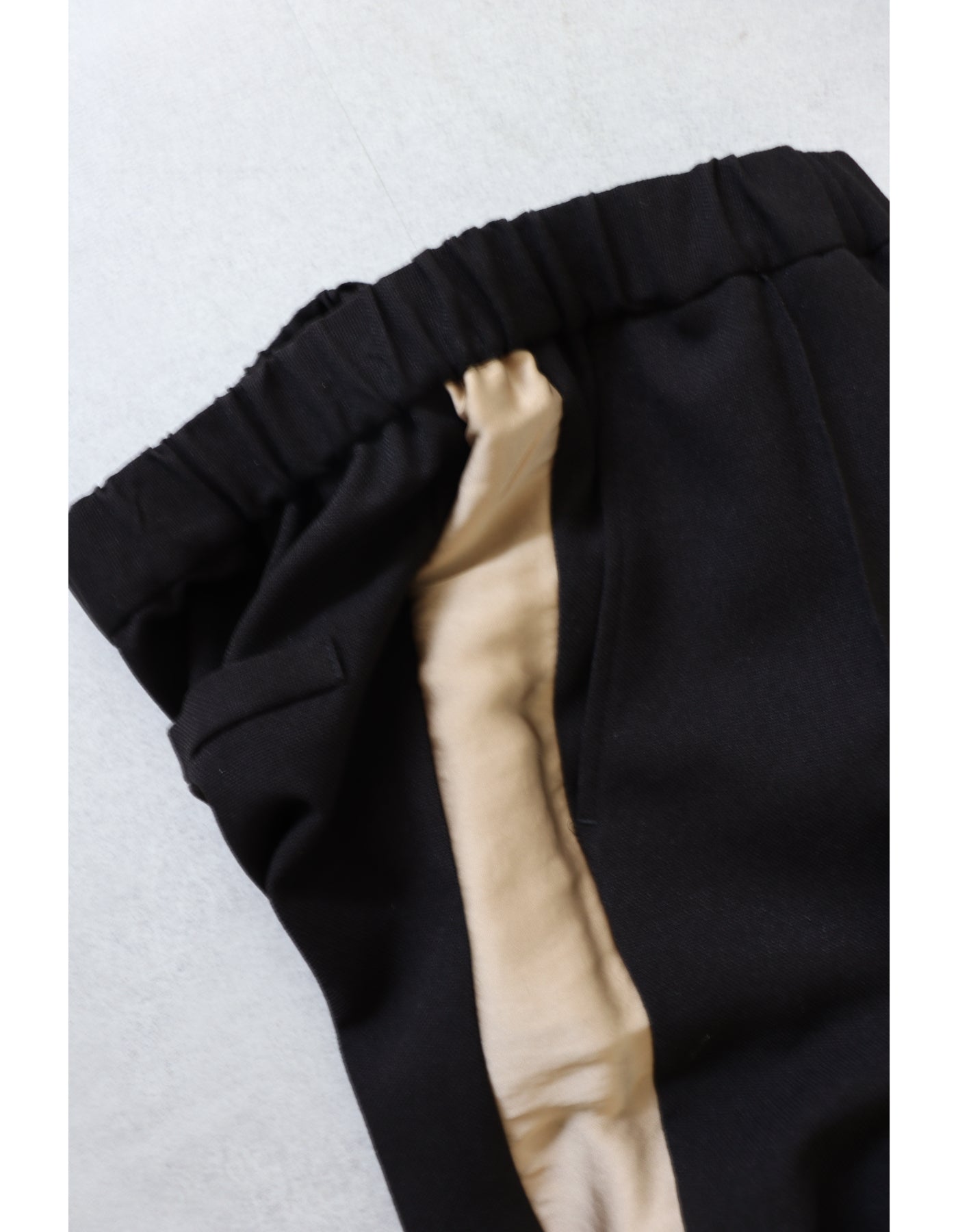 【ACUTA アクータ】ウールライクサイドライントラックパンツ