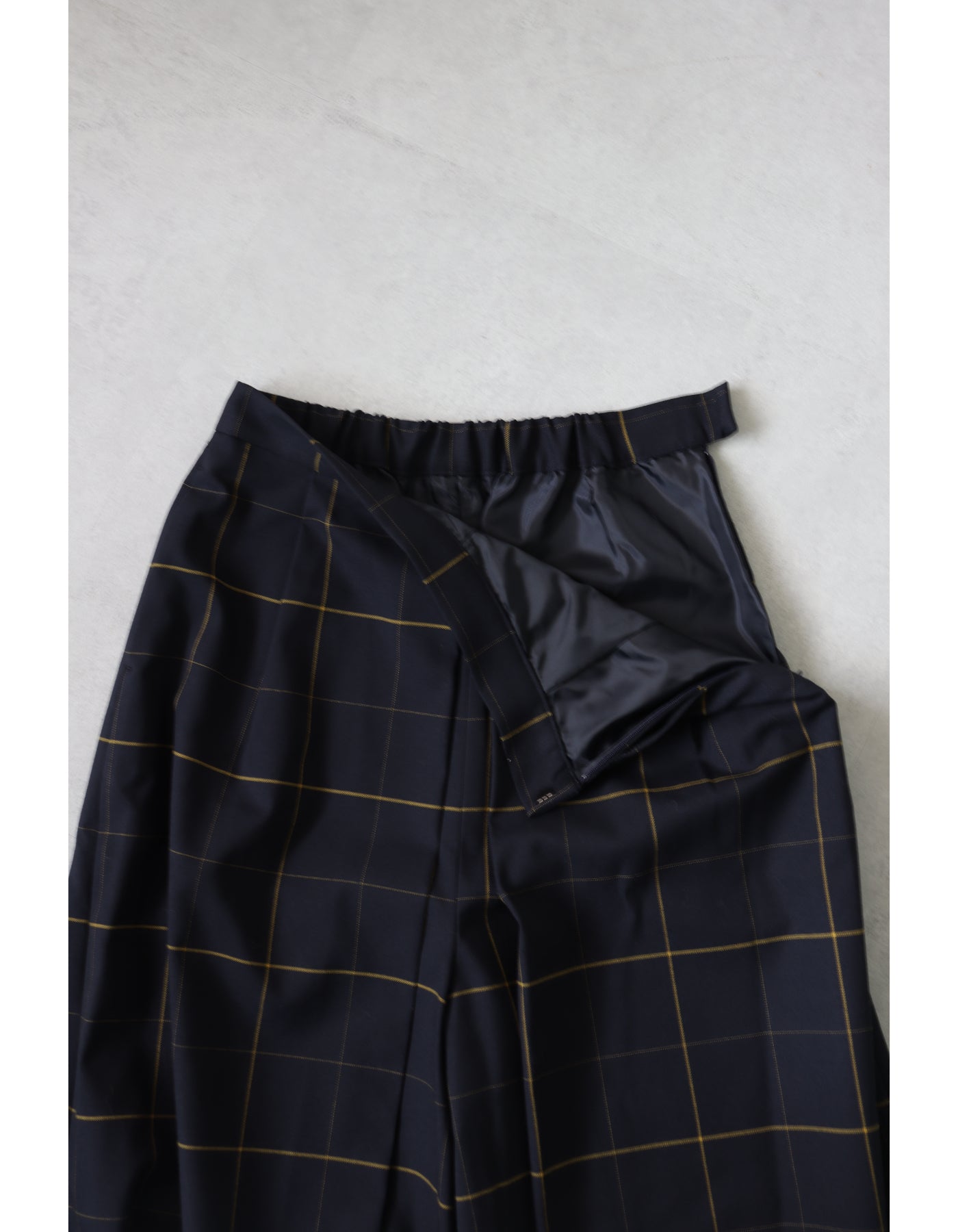 【ACUTA アクータ】ウィンドペンタックワイドパンツ