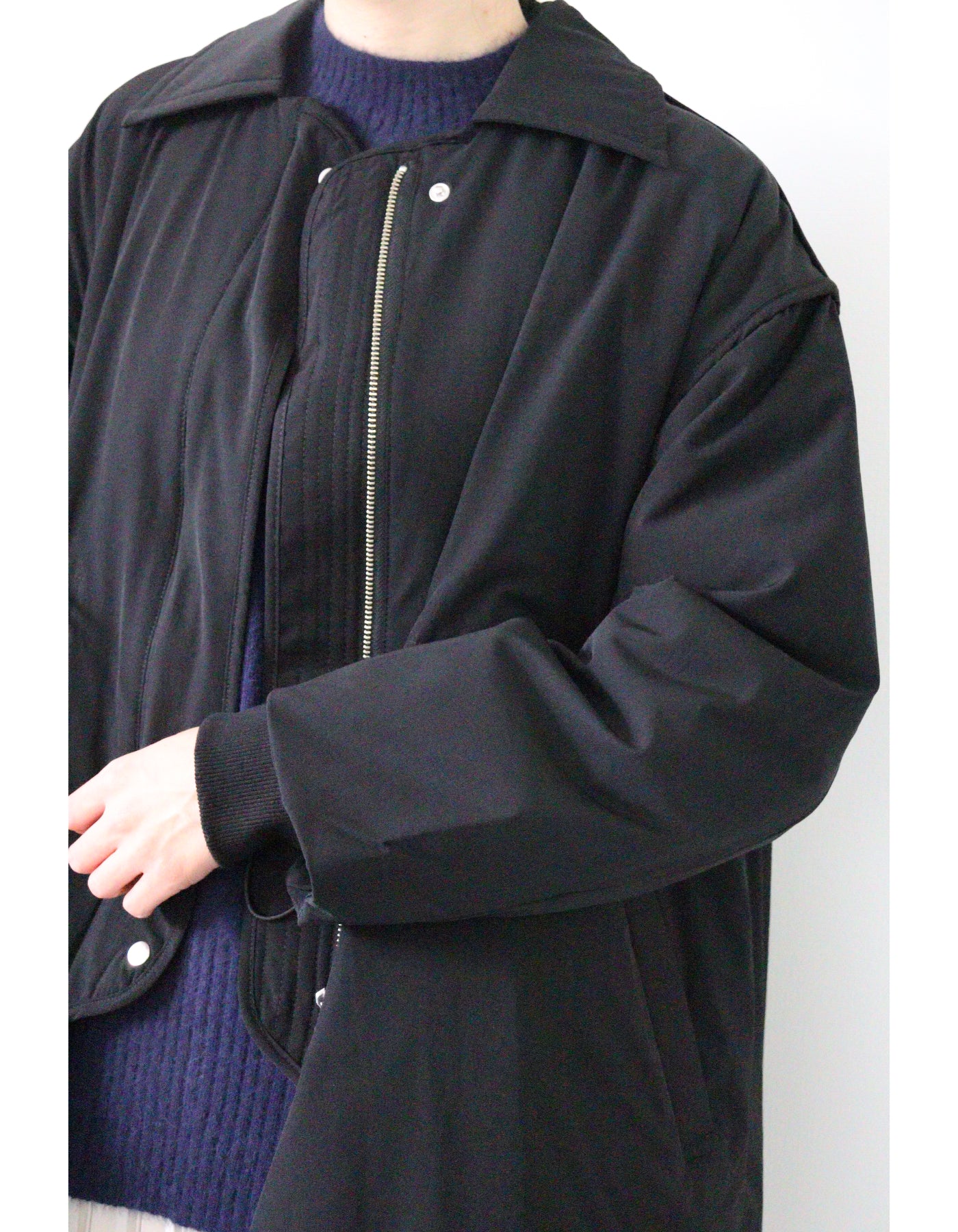 【ACUTA アクータ】中綿シームレスハーフコート