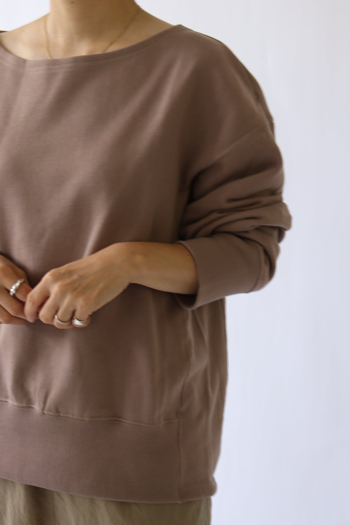 【Ruhe】裏毛ボートネックトップス