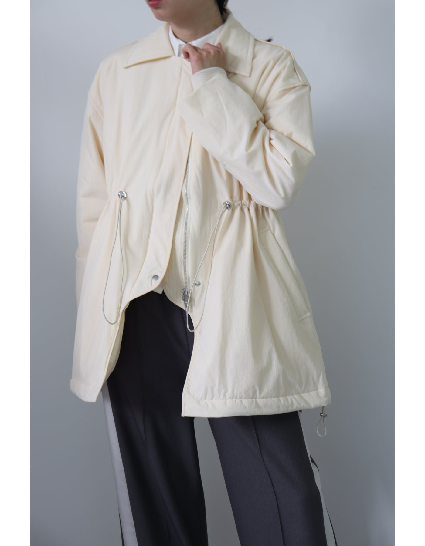 【ACUTA アクータ】中綿シームレスハーフコート
