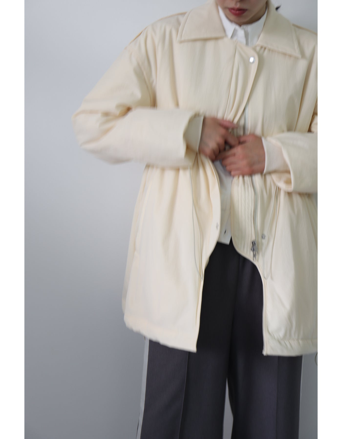 【ACUTA アクータ】中綿シームレスハーフコート