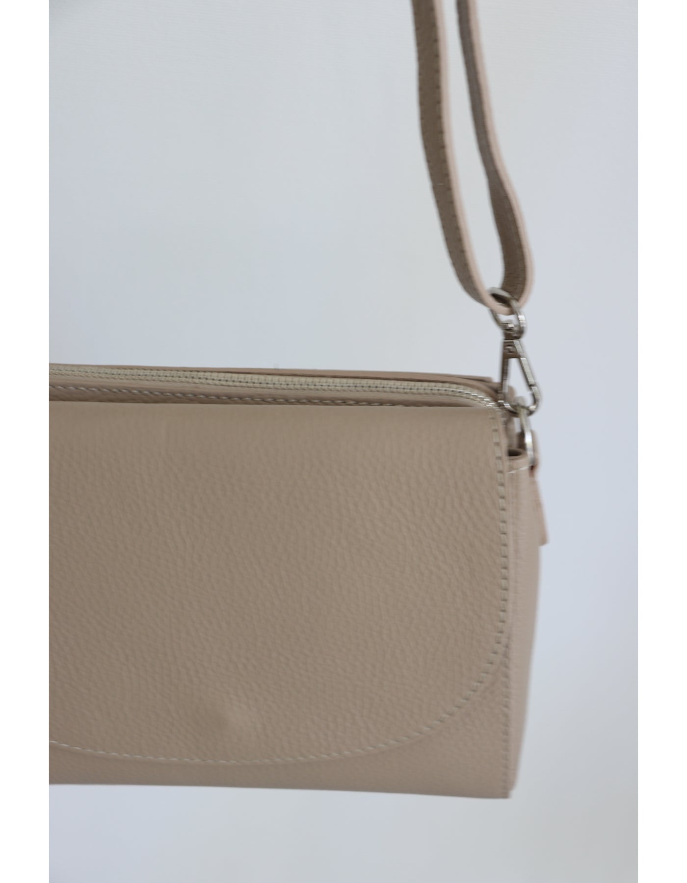 【MILLELA FIRENZE】スクエアフラップバッグ