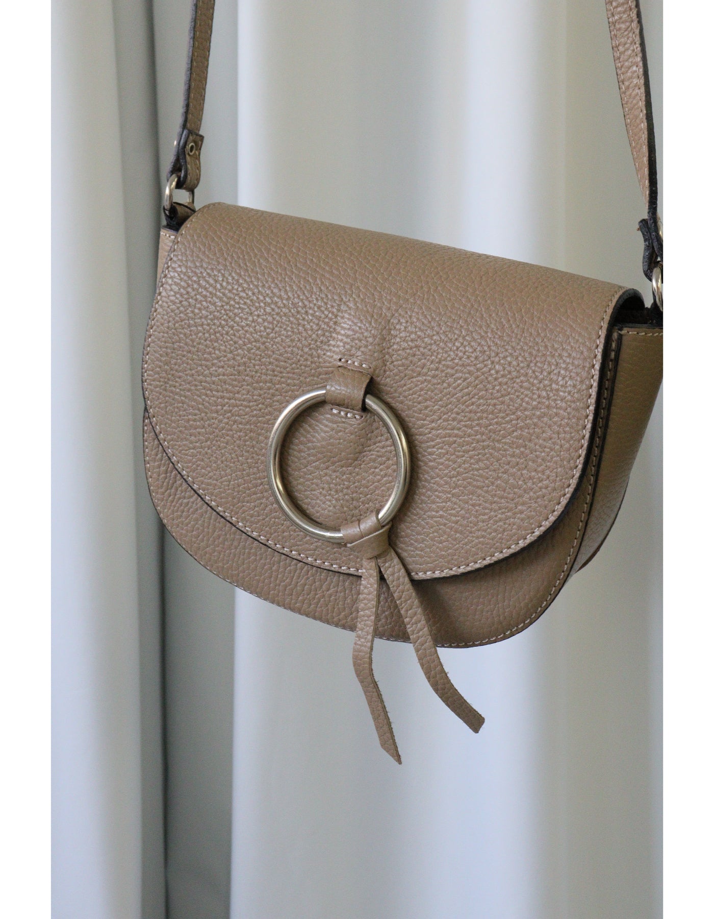 【MILLELA FIRENZE】モチーフフラップレザーバッグ