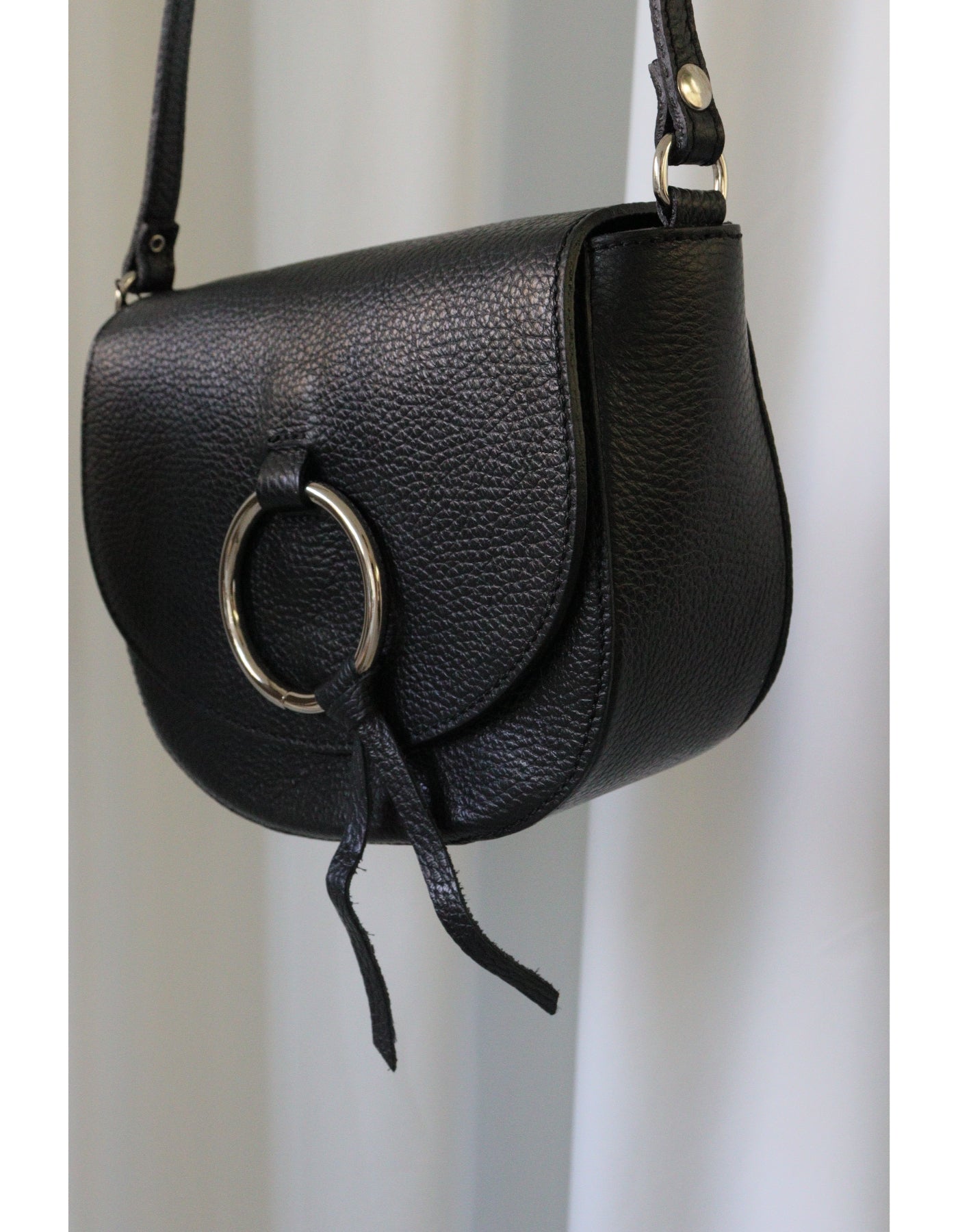 【MILLELA FIRENZE】モチーフフラップレザーバッグ