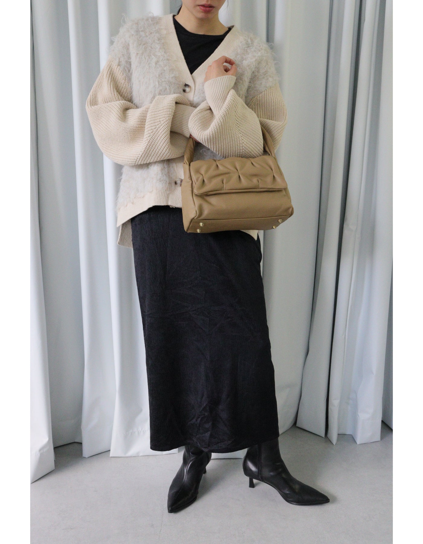 【MILLELA FIRENZE】ピンチレザーフラップバッグ