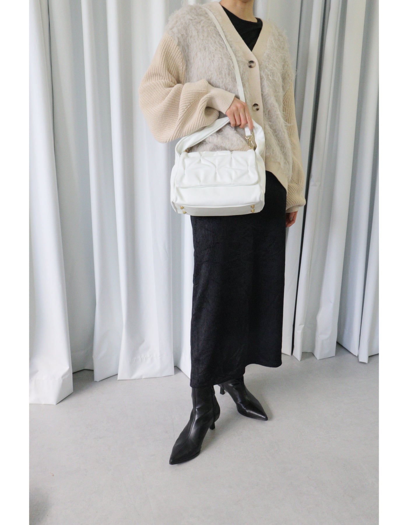 【MILLELA FIRENZE】ピンチレザーフラップバッグ