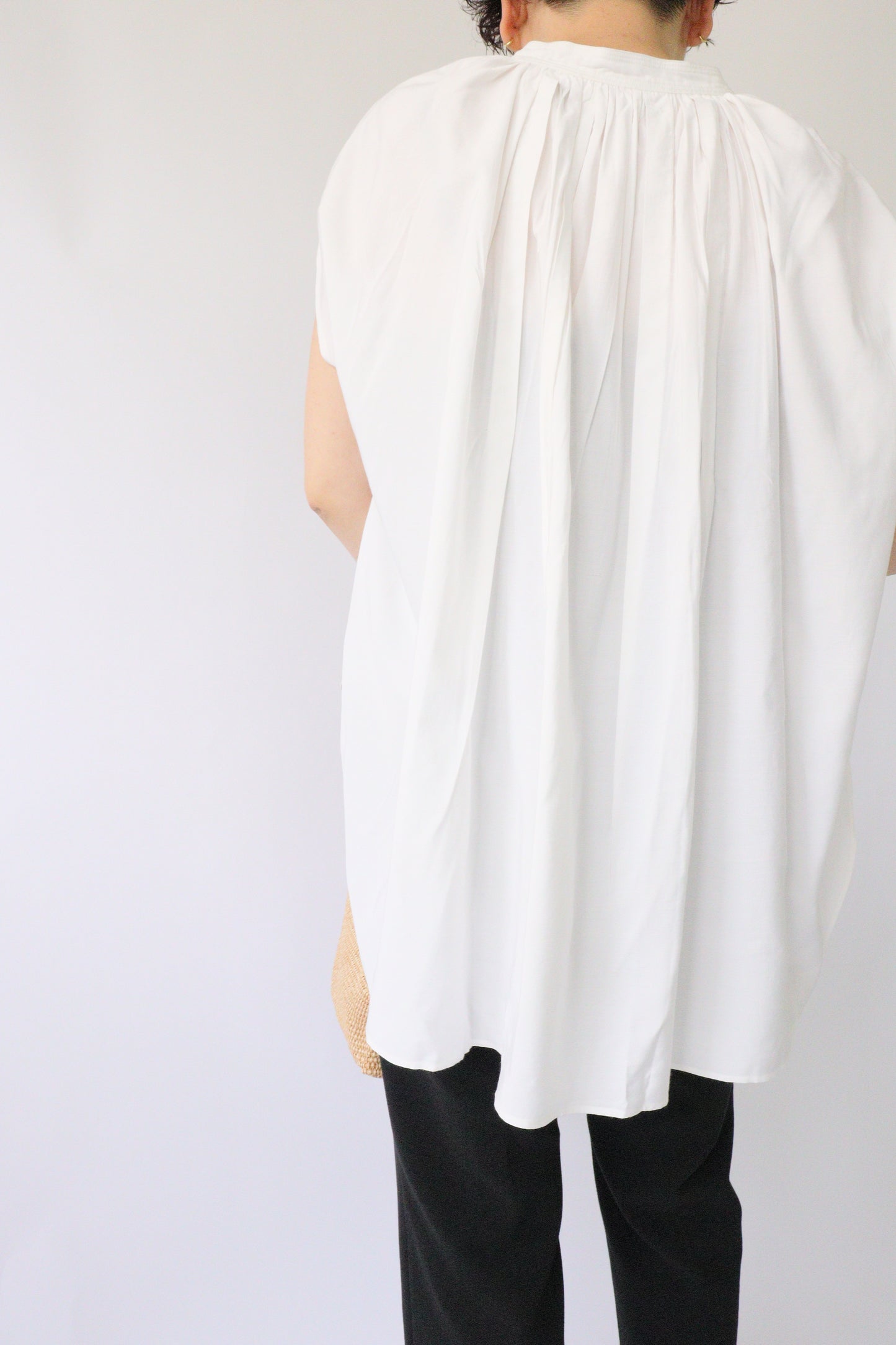 【ACUTA meets INDIA】ビーズ刺繍ブラウス