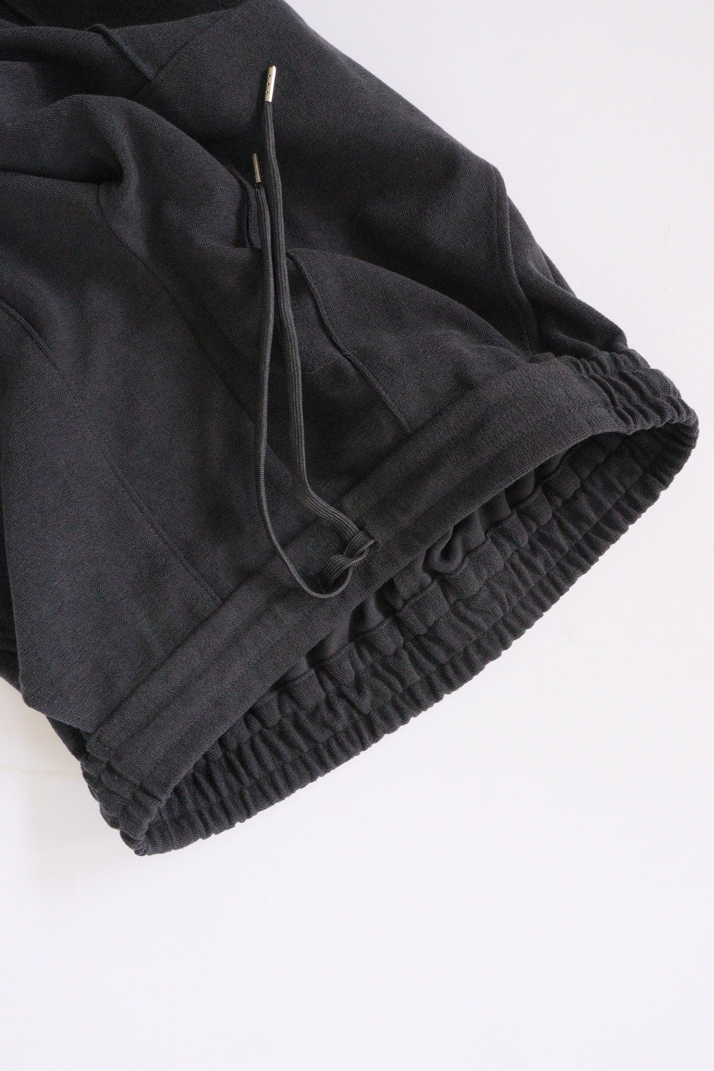 【ACUTA】パイルライクカットセミフレアパンツ