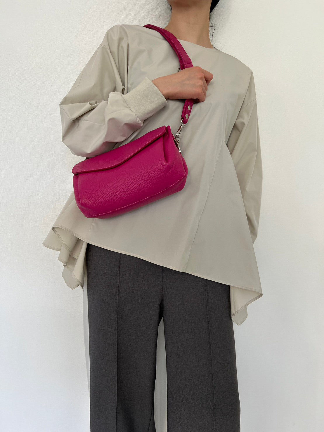 【MILLELA FIRENZE】ワイドフラップバッグ