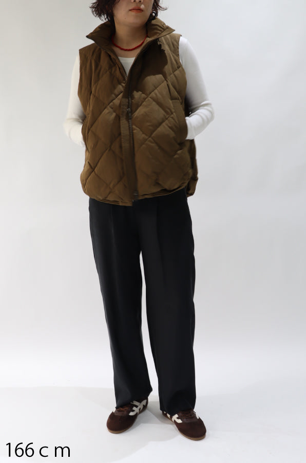 【ACUTA】【PRE ORDER】ダイヤステッチダウンベスト