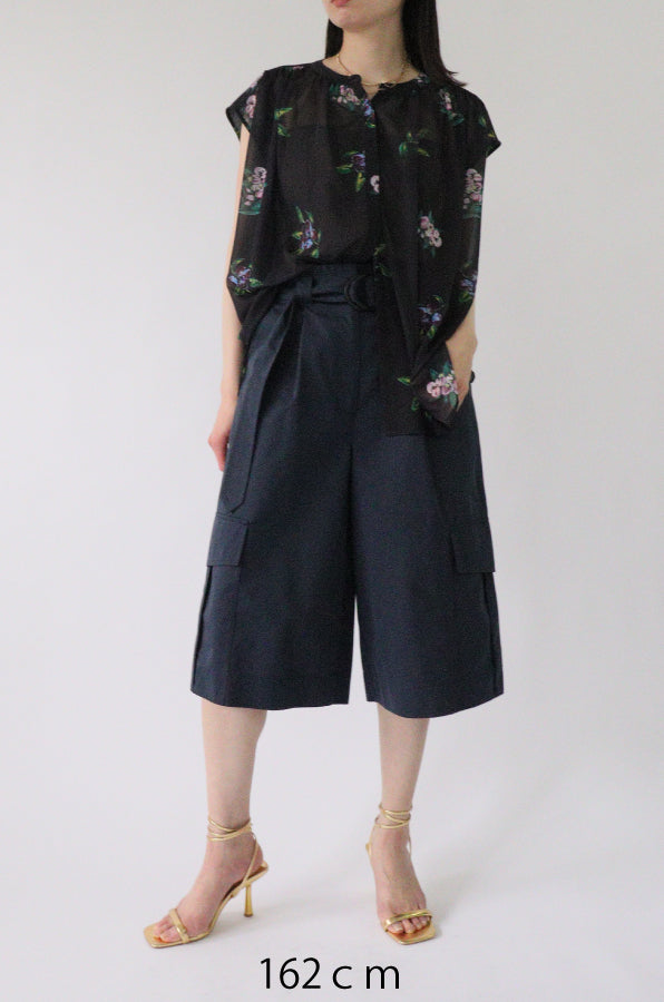 【Kazumi Doi ×ACUTA】Botanicalプリントノースリーブブラウス