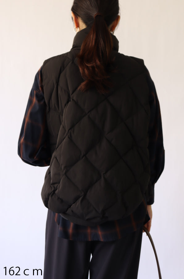 【ACUTA】【PRE ORDER】ダイヤステッチダウンベスト
