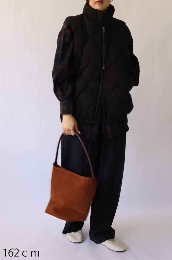 【ACUTA】【PRE ORDER】ダイヤステッチダウンベスト
