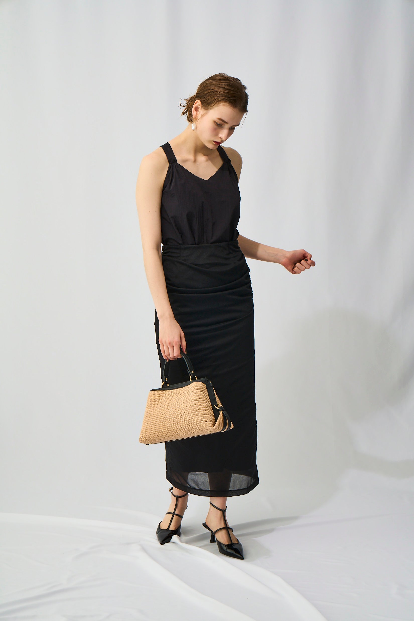 MILLELA FIRENZE ラフィア素材 バッグ　美品 IMPORT】レザーバッグ バッグ ブランド 20代 30代 40代 50代 お