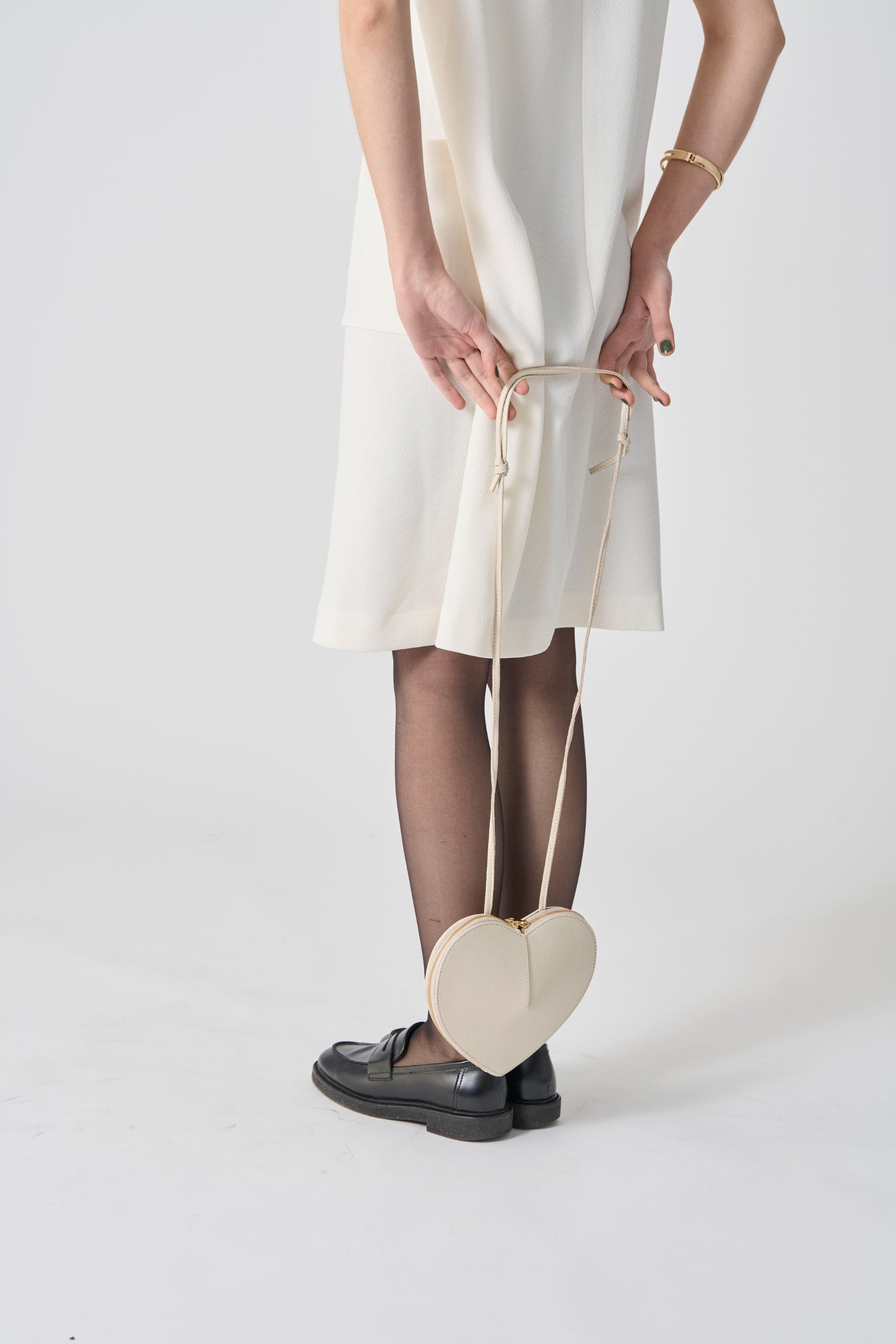 【美品】MILLEA FIRENZE フラップデザインショルダーバッグ MILLELA FIRENZE/ミレッラフィレンツェ】フラップデザインバッグ