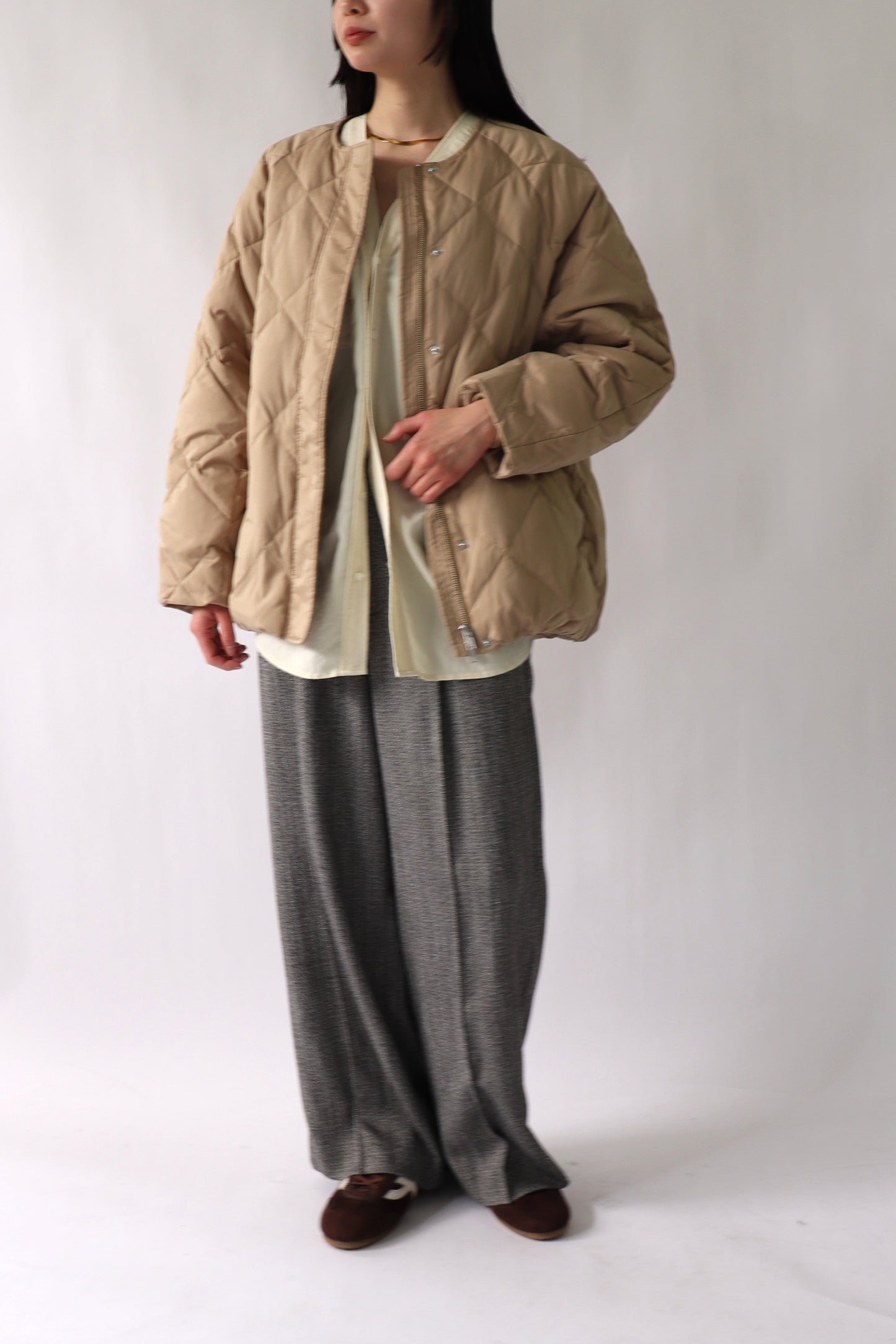 【ACUTA】ストレッチタフタバナナスリーブダウン