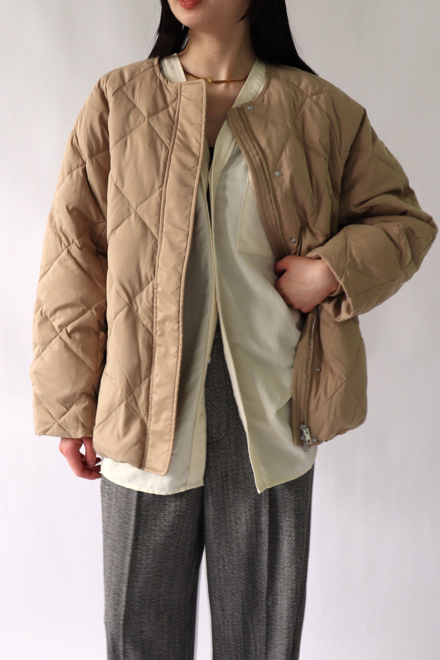 【ACUTA】ストレッチタフタバナナスリーブダウン