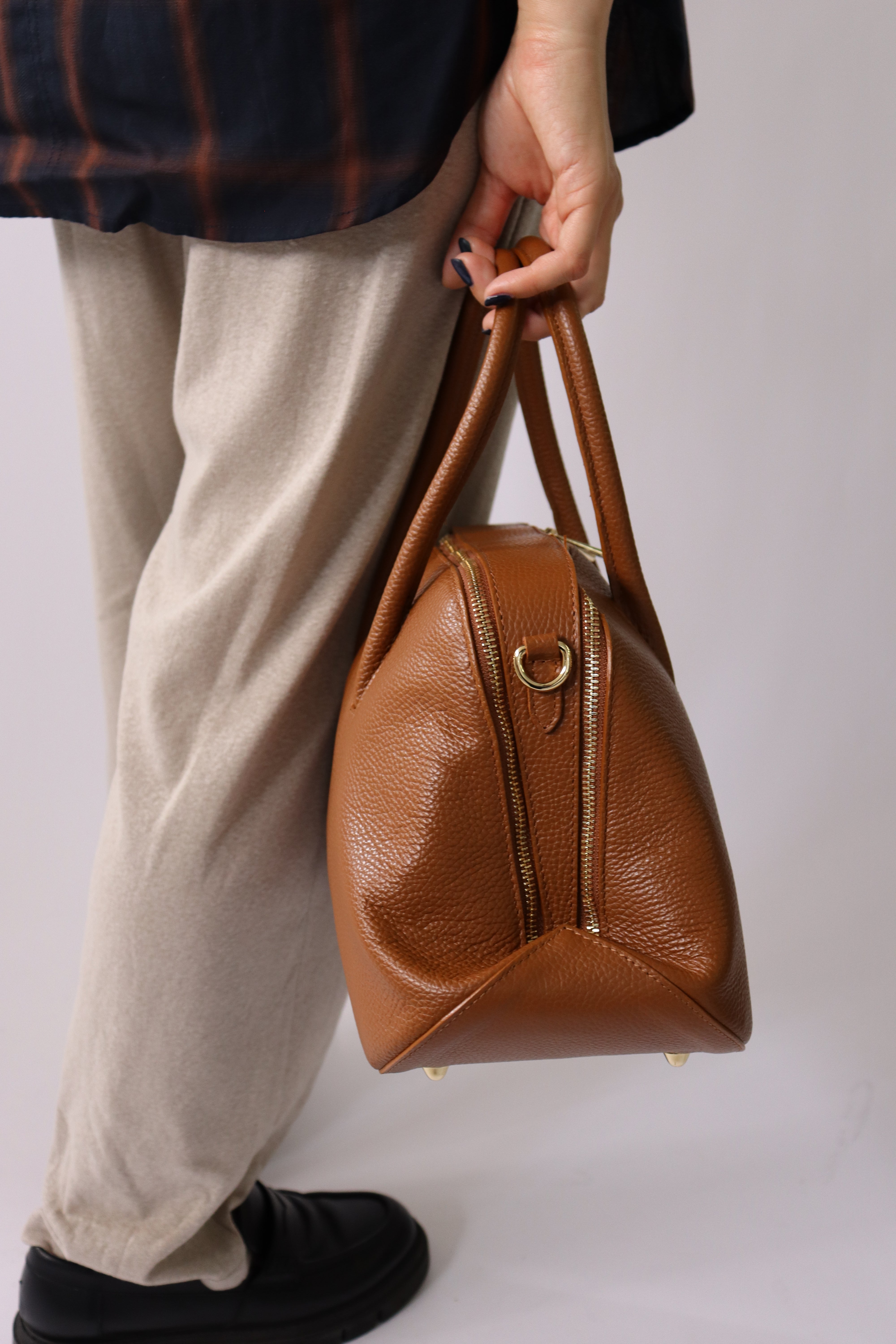 IMPORT】レザーバッグ バッグ ブランド 20代 30代 40代 50代 お手頃