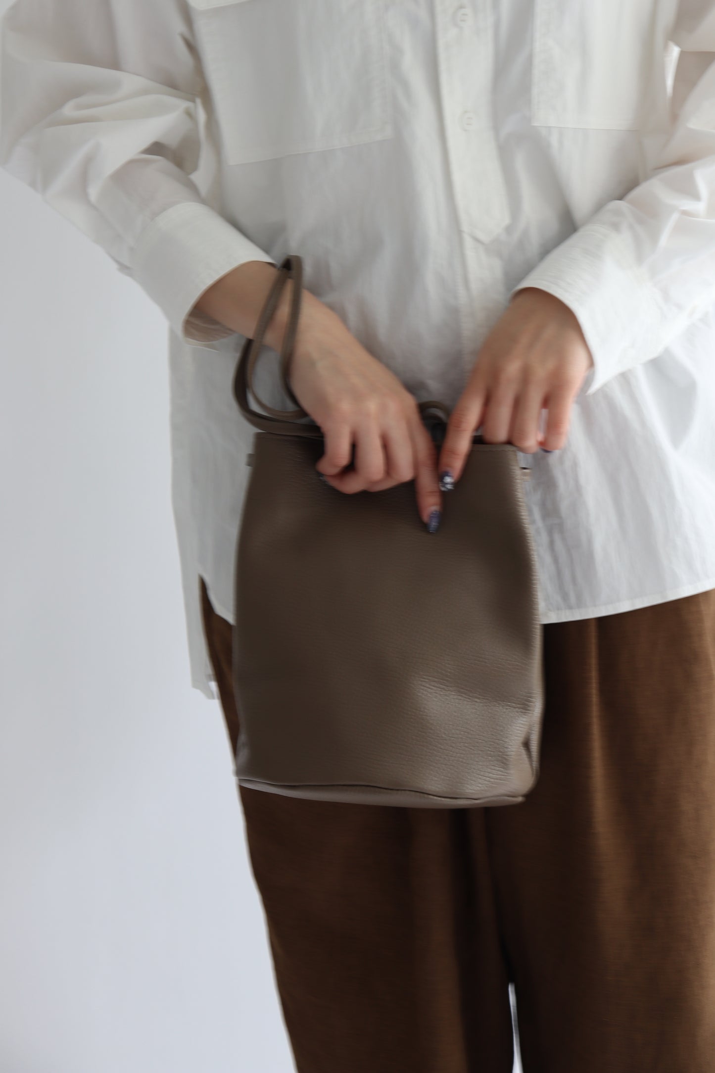 【MILLELA  FIRENZE】 巾着レザーバッグ