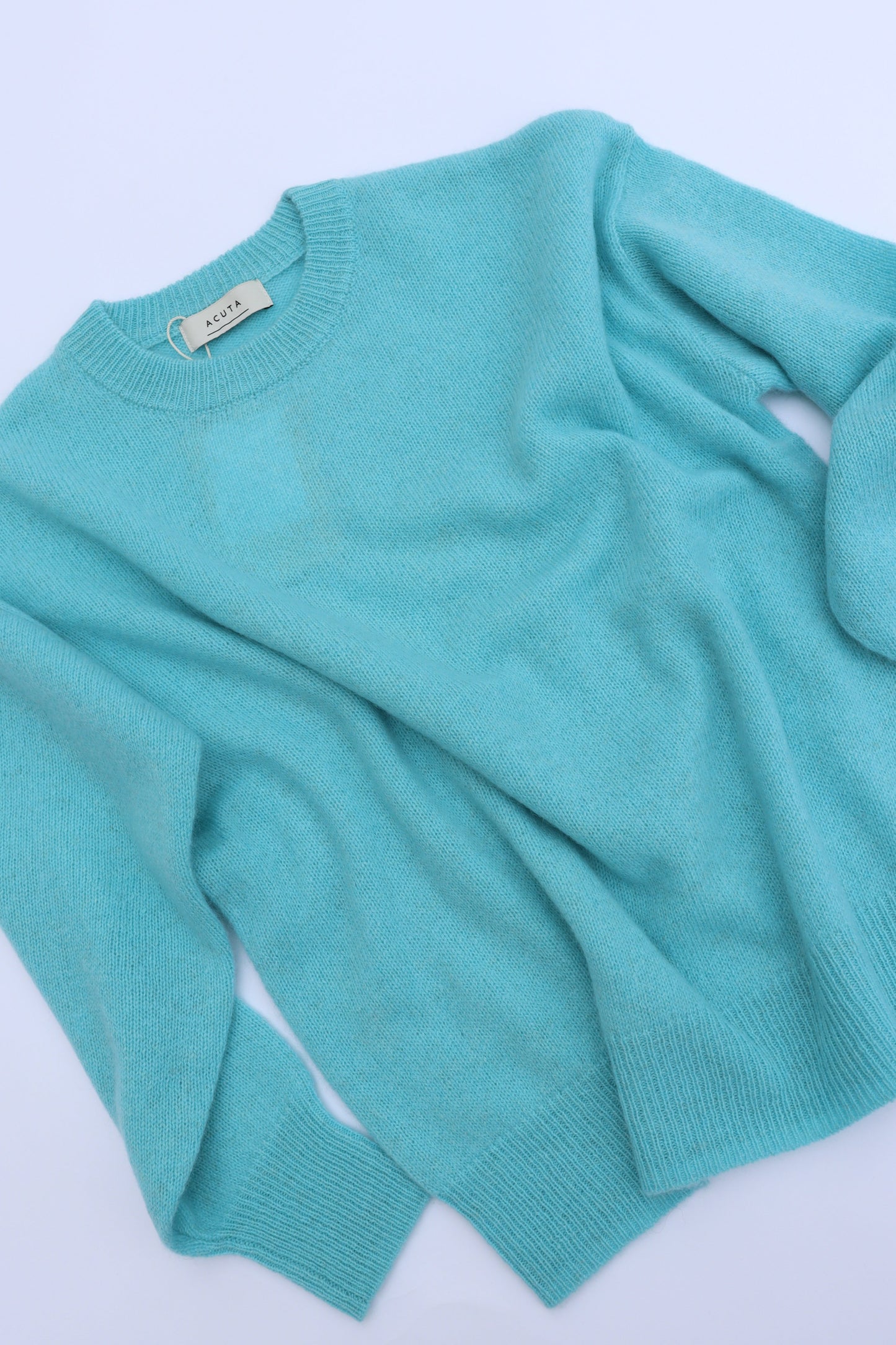【ACUTA】 ヤク混クルーネックニット