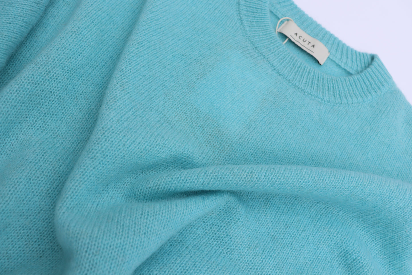 【ACUTA】 ヤク混クルーネックニット