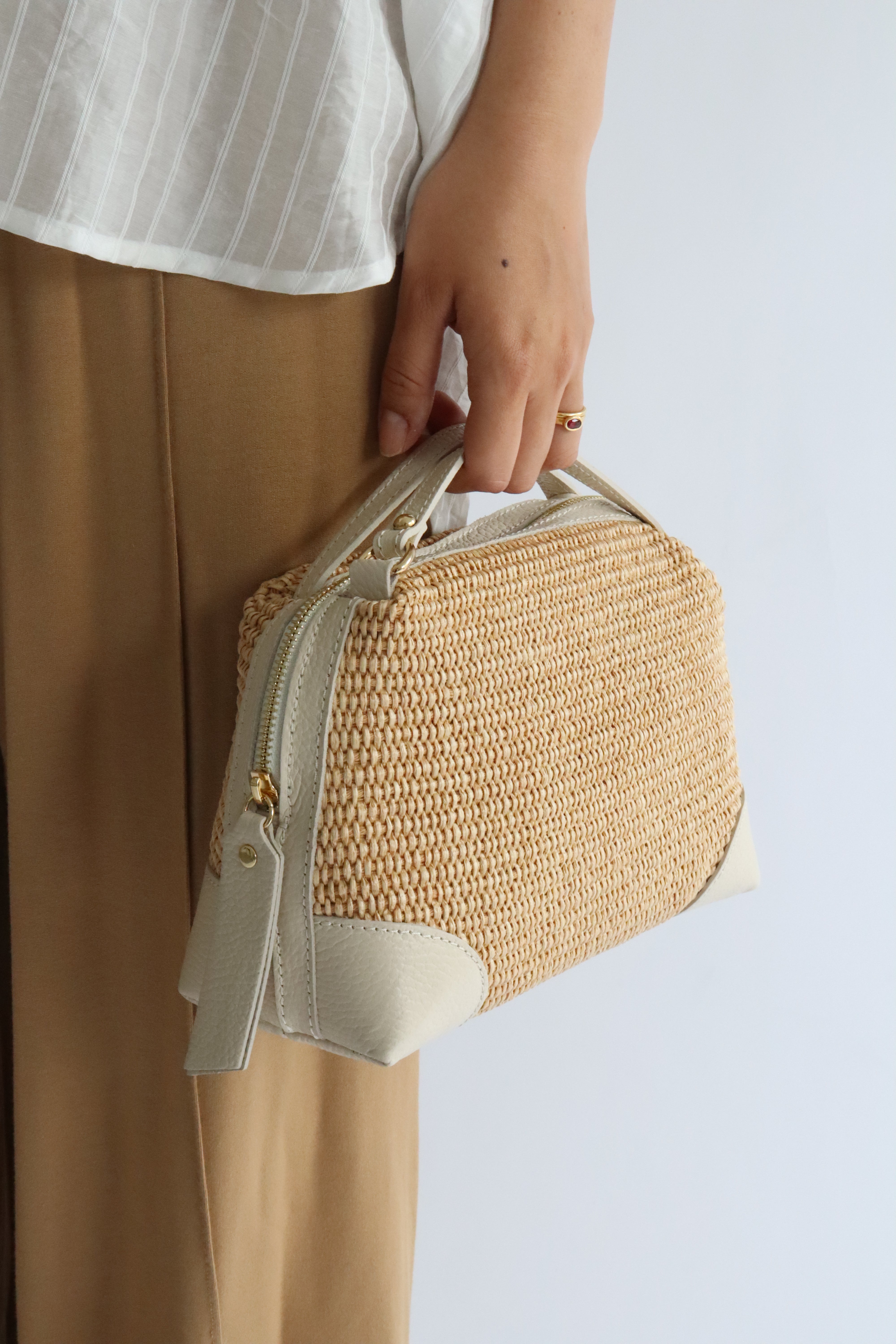 MILLELA FIRENZE ラフィア素材 バッグ　美品 MILLELA FIRENZE ラフィア×レザー 2WAYバッグ | イタリア製 レディース