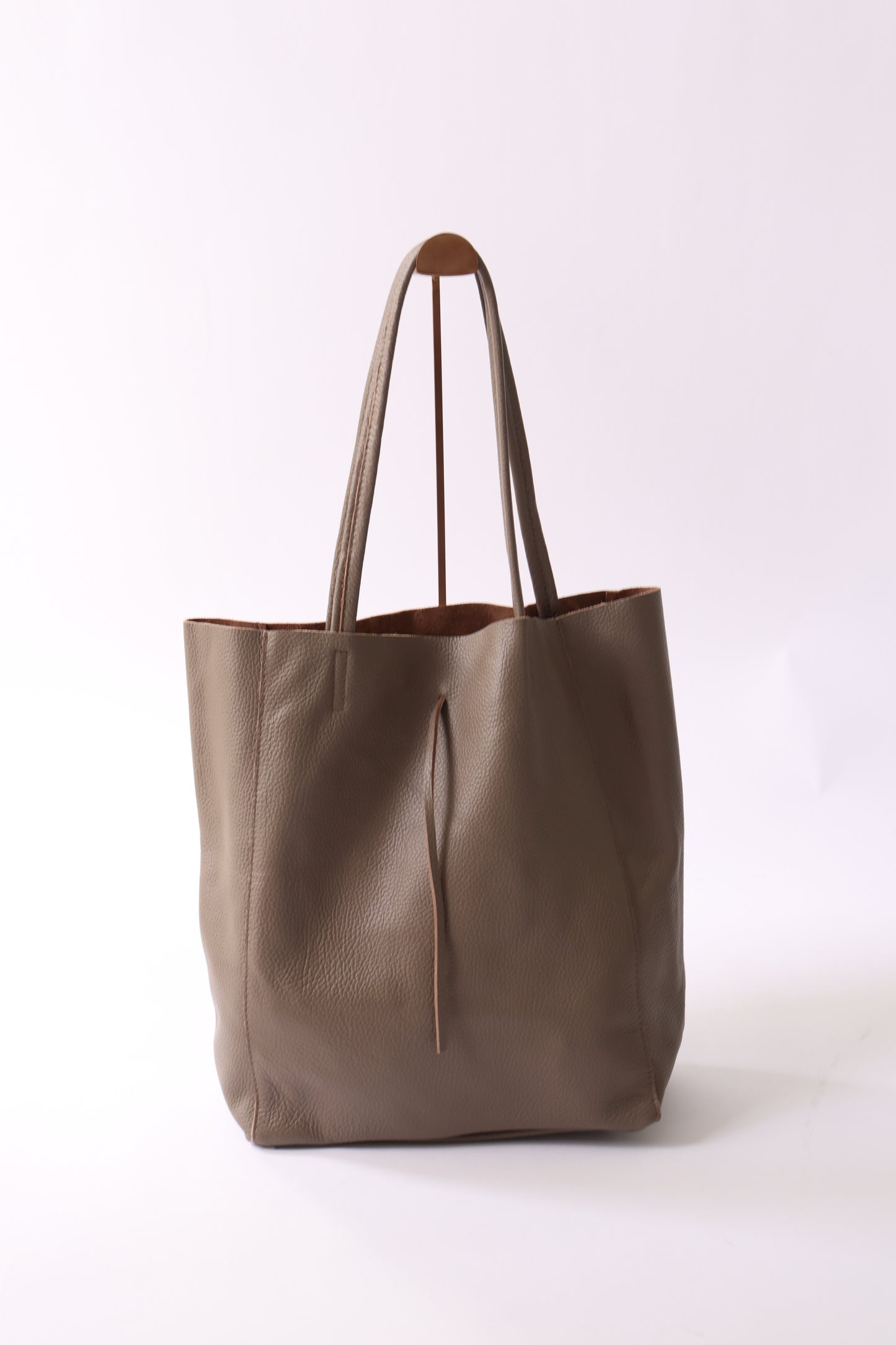 【MILLELA  FIRENZE】【再入荷】レザートートバッグ